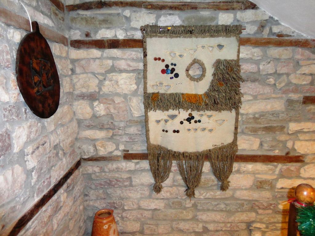 Hotel Kalemi 2 Gjirokastër Dış mekan fotoğraf
