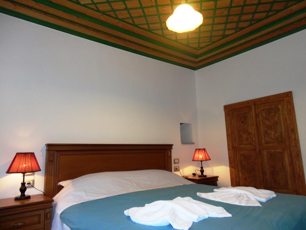 Hotel Kalemi 2 Gjirokastër Dış mekan fotoğraf