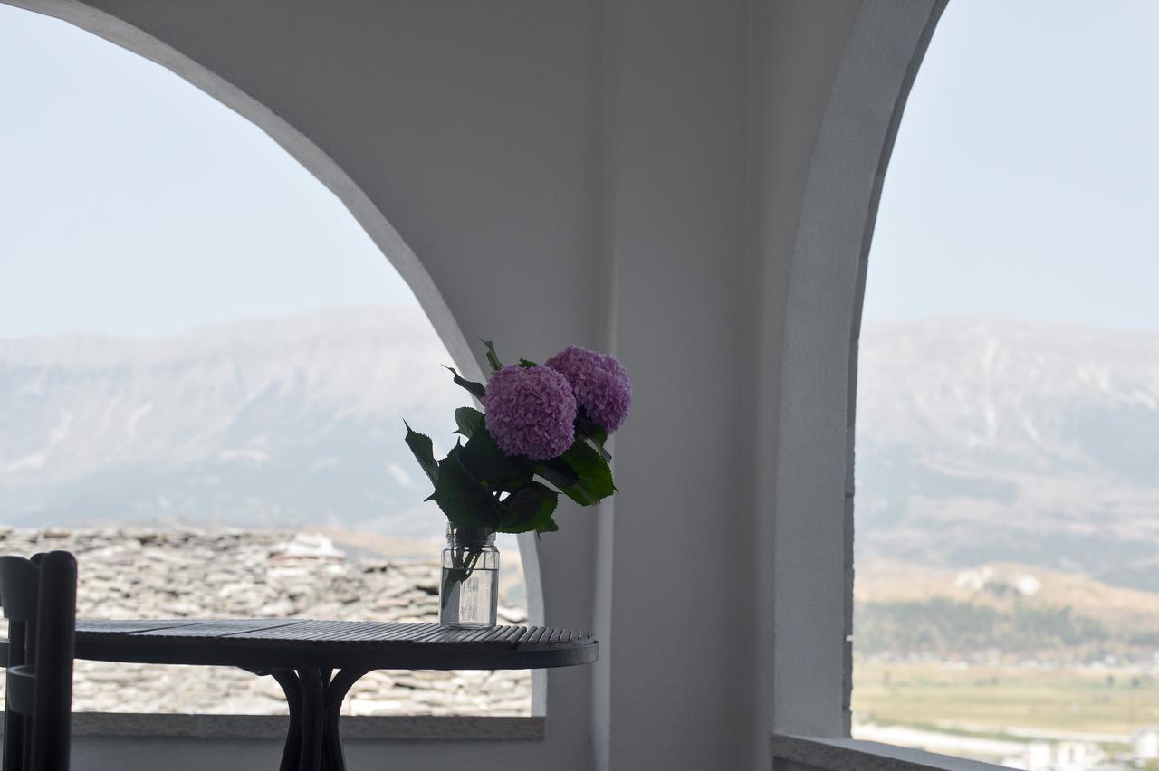 Hotel Kalemi 2 Gjirokastër Dış mekan fotoğraf