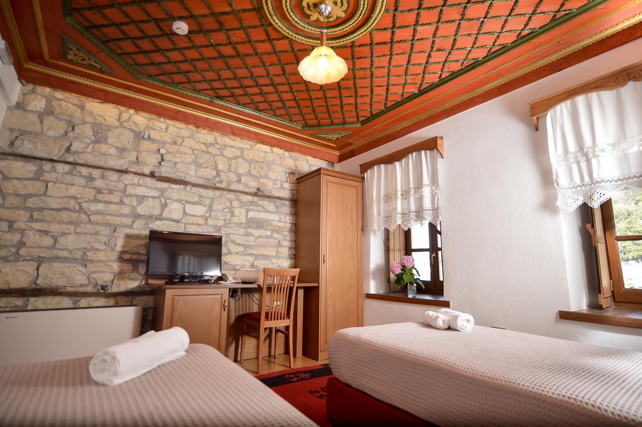 Hotel Kalemi 2 Gjirokastër Dış mekan fotoğraf