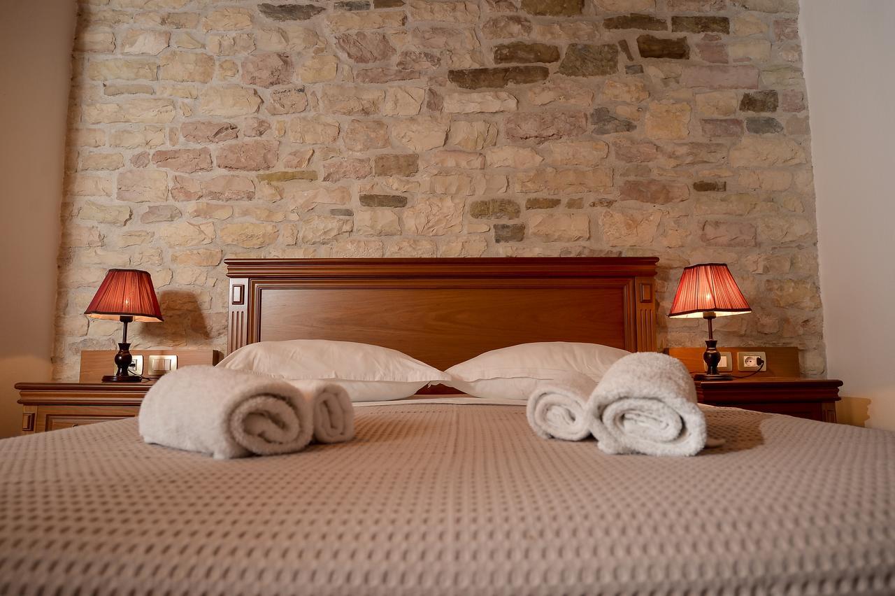 Hotel Kalemi 2 Gjirokastër Dış mekan fotoğraf